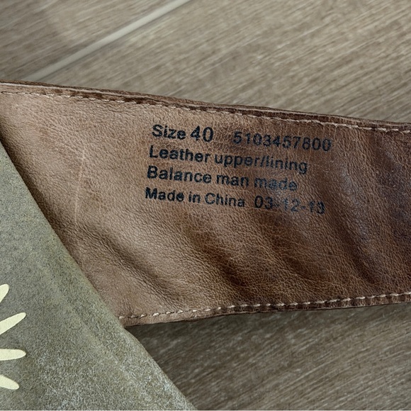 Dansko Isabel Brown Nubuck Women 10-10.5/EU 40 Slip On‎ Hook & Loop Sandals - Picture 2 of 11